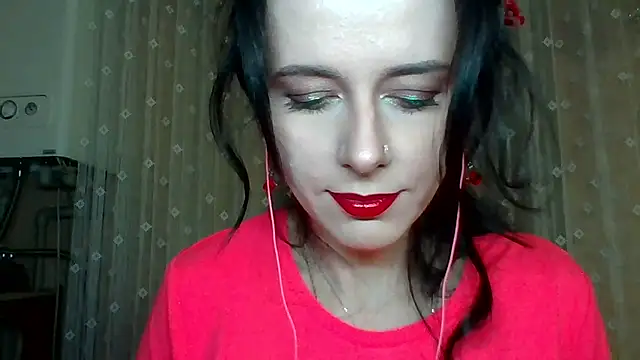 Snapshot of LuminousLady chatting on December 13, 2025, 7:53 pm LuminousLady online show from December 13, 2025, 7:53 pm