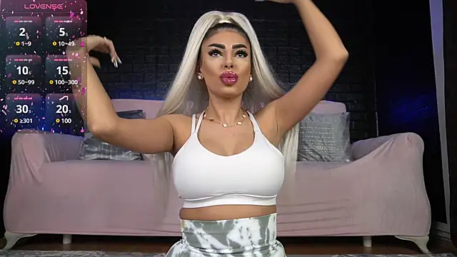 Snapshot of emma_goodess_ chatting on February 6, 2025, 4:14 pm emma goodess online show from February 6, 2025, 4:14 pm