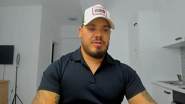 ZackMasterss online show from September 14, 2025, 9:36 pm