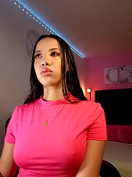 SallyWhitee online show from March 5, 2026, 4:41 am