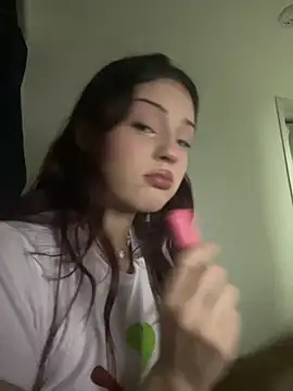 Snapshot of AngelRuby chatting on December 14, 2025, 10:31 am AngelRuby online show from December 14, 2025, 10:31 am