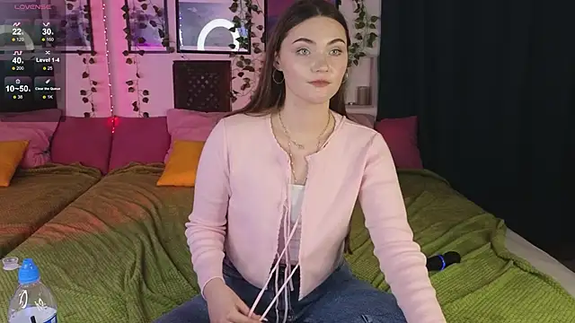 Kira Jin online show from February 21, 2025, 11:55 am