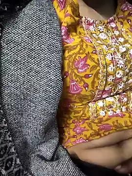 fuungirl38 online show from February 10, 2025, 5:19 pm