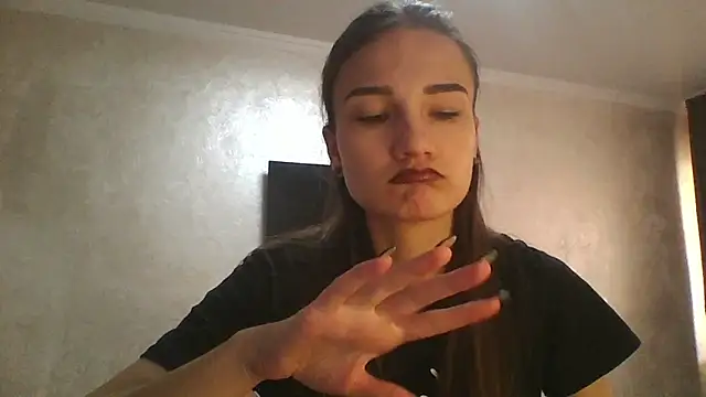 Snapshot of RoyalDessertt chatting on November 7, 2025, 5:29 am RoyalDessertt online show from November 7, 2025, 5:29 am