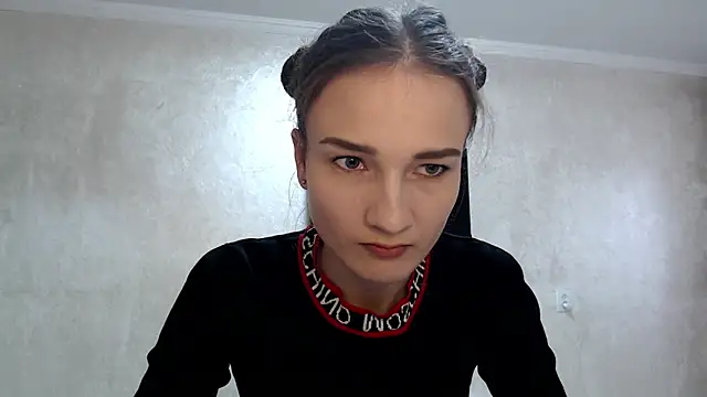 Snapshot of RoyalDessertt chatting on November 11, 2025, 9:20 am RoyalDessertt online show from November 11, 2025, 9:20 am