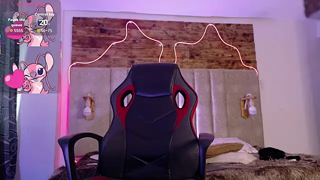 Alektra bryce online show from November 12, 2025, 7:35 pm