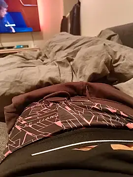 Snapshot of j3sp3r930 chatting on February 10, 2025, 6:56 pm j3sp3r930 online show from February 10, 2025, 6:56 pm