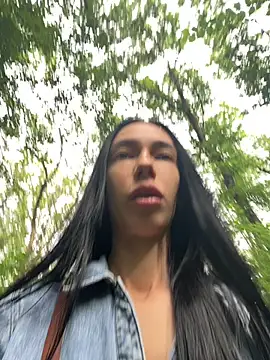 Celine Roxelle online show from July 24, 2026, 6:33 am