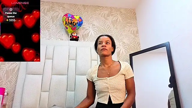 dafnnelewis online show from March 4, 2026, 11:16 am