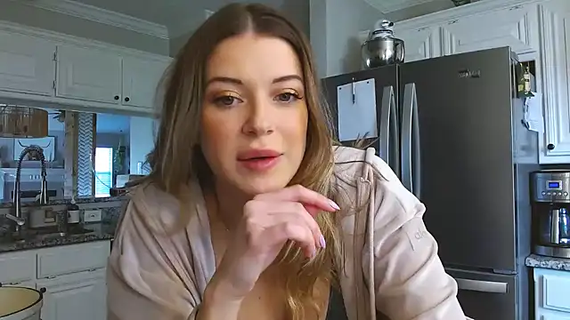 rileydepp online show from February 17, 2025, 10:36 pm