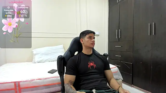 ANDRES STUD online show from April 23, 2026, 3:52 am