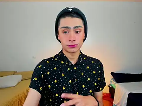 steve  gray online show from February 4, 2025, 2:21 pm