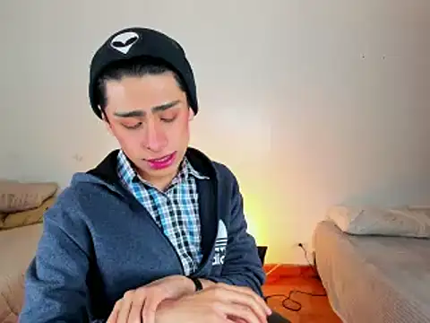 steve  gray online show from February 21, 2025, 3:21 pm