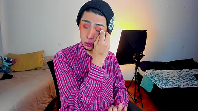 steve  gray online show from March 13, 2025, 6:45 pm