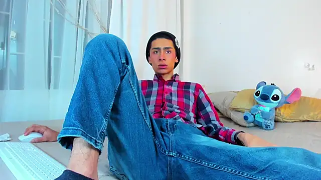 steve  gray online show from March 21, 2025, 6:40 pm