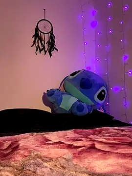 tastylolaaa online show from September 18, 2025, 4:47 am