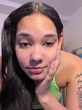 tastylolaaa online show from October 12, 2025, 10:03 am