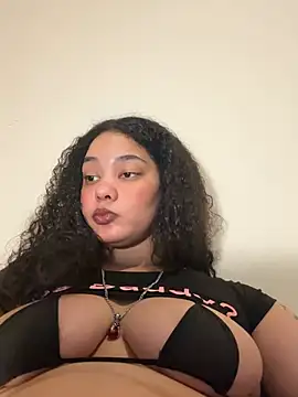tastylolaaa online show from June 12, 2026, 1:26 am
