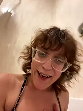 grassXass420 online show from October 9, 2025, 1:03 am