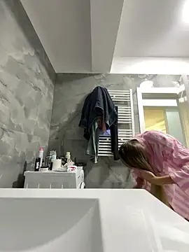 BonyBon29 online show from October 25, 2025, 5:15 am