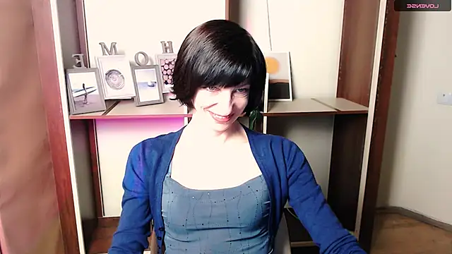  AngeliaFlow  online show from October 28, 2025, 7:23 am