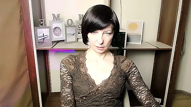  AngeliaFlow  online show from February 7, 2026, 1:15 pm