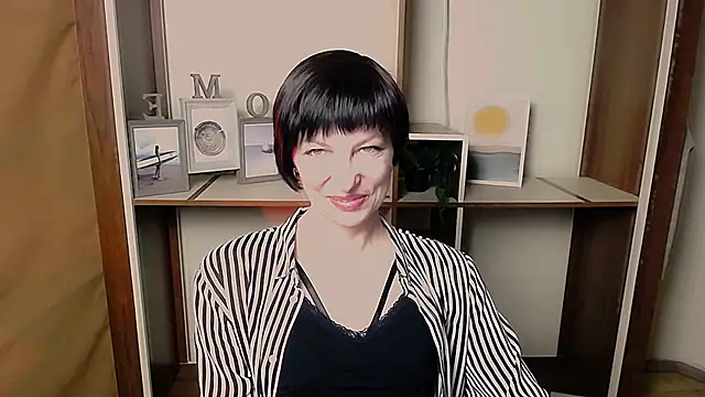  AngeliaFlow  online show from February 24, 2026, 8:12 am