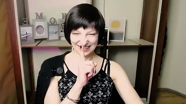  AngeliaFlow  online show from March 11, 2026, 8:20 am