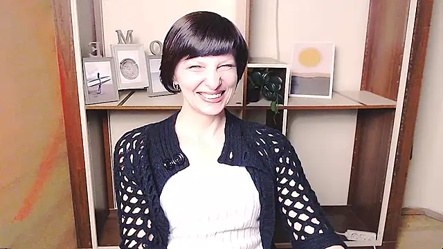  AngeliaFlow  online show from April 1, 2026, 1:52 pm