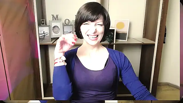  AngeliaFlow  online show from June 1, 2026, 8:05 am