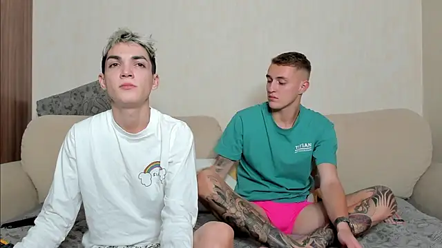 crazybottom99 online show from September 14, 2025, 7:57 pm