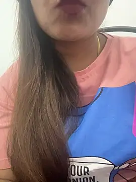 Deepcha1991 online show from February 12, 2025, 8:07 pm