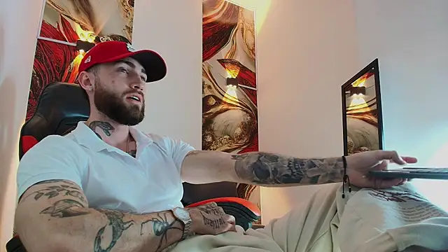 Luke davis01 online show from November 8, 2025, 1:00 pm