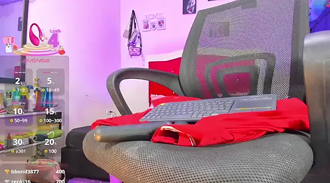 Snapshot of val_princes chatting on March 8, 2025, 10:24 pm val princes online show from March 8, 2025, 10:24 pm