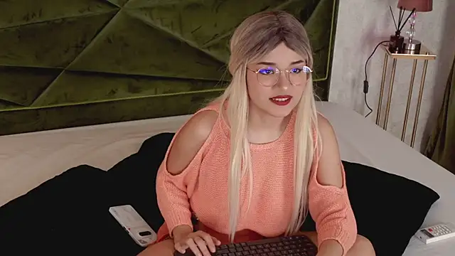 Snapshot of NataliaNovak chatting on March 17, 2025, 1:08 pm NataliaNovak online show from March 17, 2025, 1:08 pm