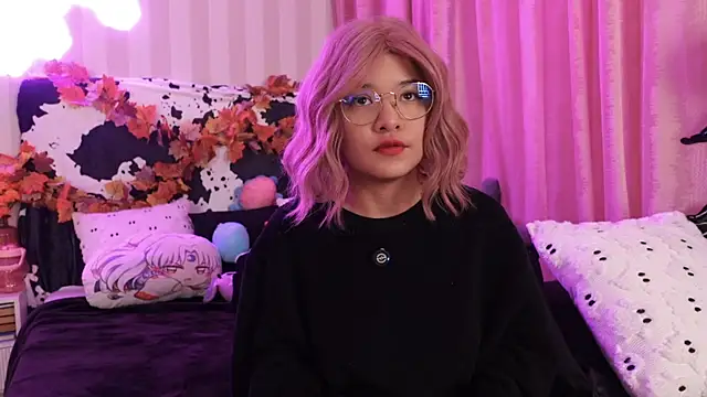 Snapshot of NataliaNovak chatting on November 2, 2025, 9:06 pm NataliaNovak online show from November 2, 2025, 9:06 pm