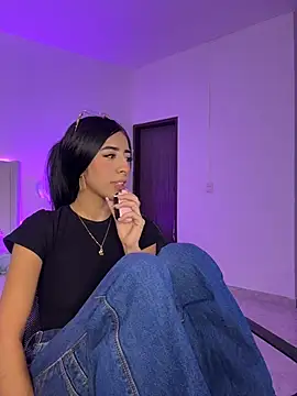 Mirandaa Rogers online show from July 25, 2026, 7:11 pm