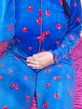 Snapshot of Malika-697 chatting on November 26, 2025, 8:21 pm Malika-697 online show from November 26, 2025, 8:21 pm