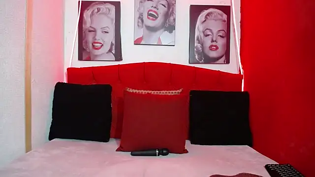 Tiana Ebony18 online show from April 10, 2026, 12:10 pm