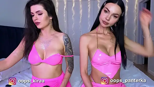 Snapshot of AmyLeeplay chatting on February 11, 2026, 5:07 pm AmyLeeplay online show from February 11, 2026, 5:07 pm