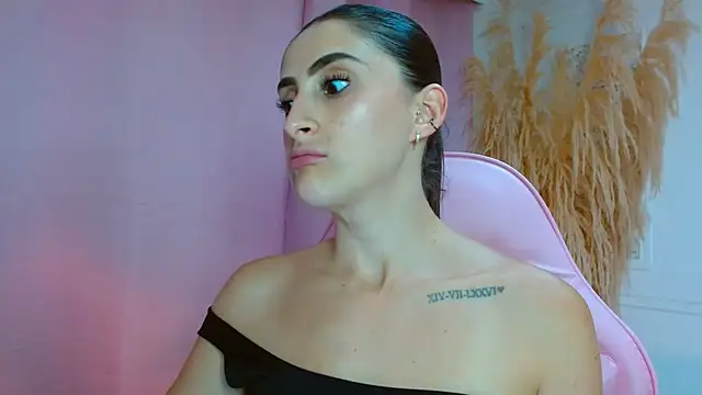 Danella houston online show from April 10, 2026, 8:02 pm