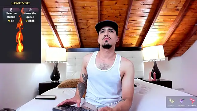 Sebastian Berne online show from October 4, 2025, 7:34 pm