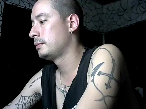 vampireathome online show from March 11, 2026, 4:51 am