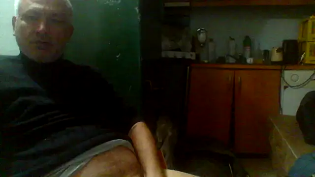 Snapshot of murat7888 chatting on January 17, 2026, 4:39 am murat7888 online show from January 17, 2026, 4:39 am