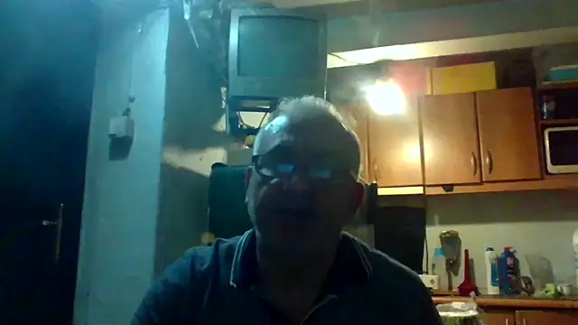 Snapshot of murat7888 chatting on April 13, 2026, 3:34 am murat7888 online show from April 13, 2026, 3:34 am