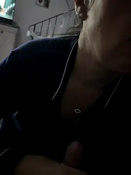 EMIeISL online show from October 31, 2025, 9:27 pm