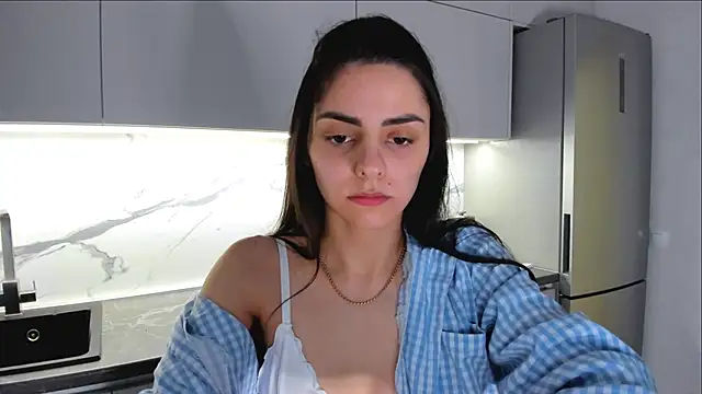 EmiliaZen online show from March 7, 2025, 9:17 pm