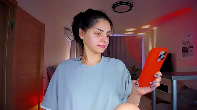 EmiliaZen online show from March 15, 2026, 3:18 pm