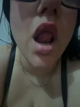 daianaspencer online show from April 8, 2026, 10:37 am