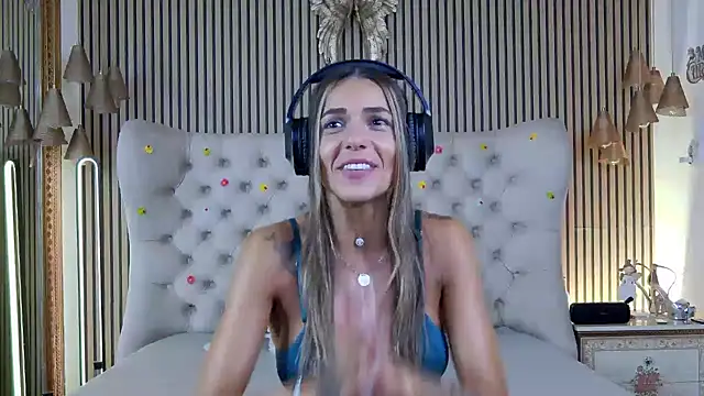 PlayfulShow online show from September 10, 2025, 10:48 am